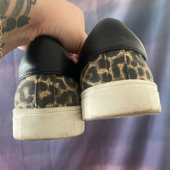 DOLCE VITA leopard print slip on shoes Sz 8 - Picture 5 of 6